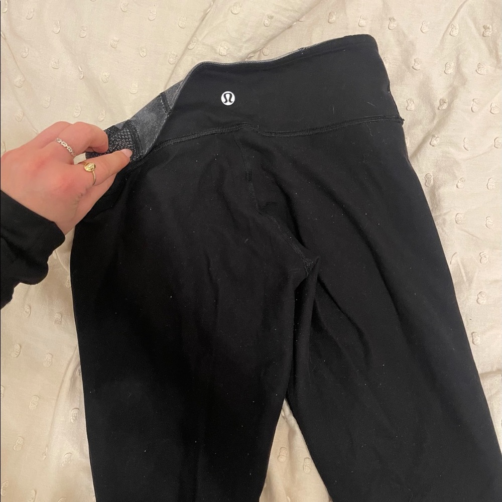 lululemon size 6 wunder under leggings